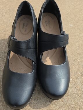 Clarks Women's Black Mary Jane Strap Heels